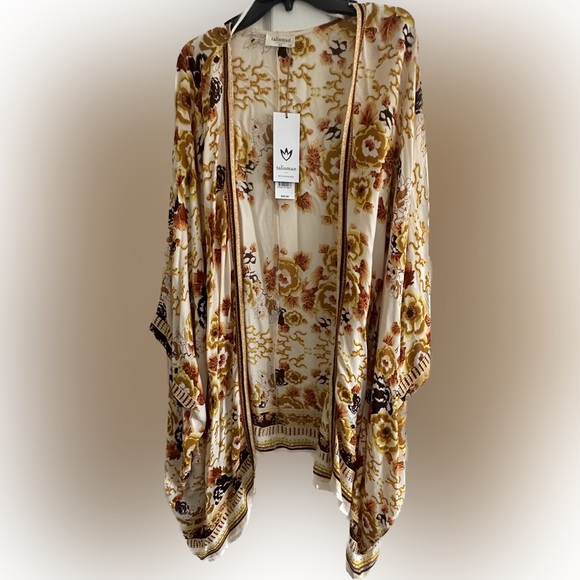 Talisman ruana shawl - Picture 1 of 3
